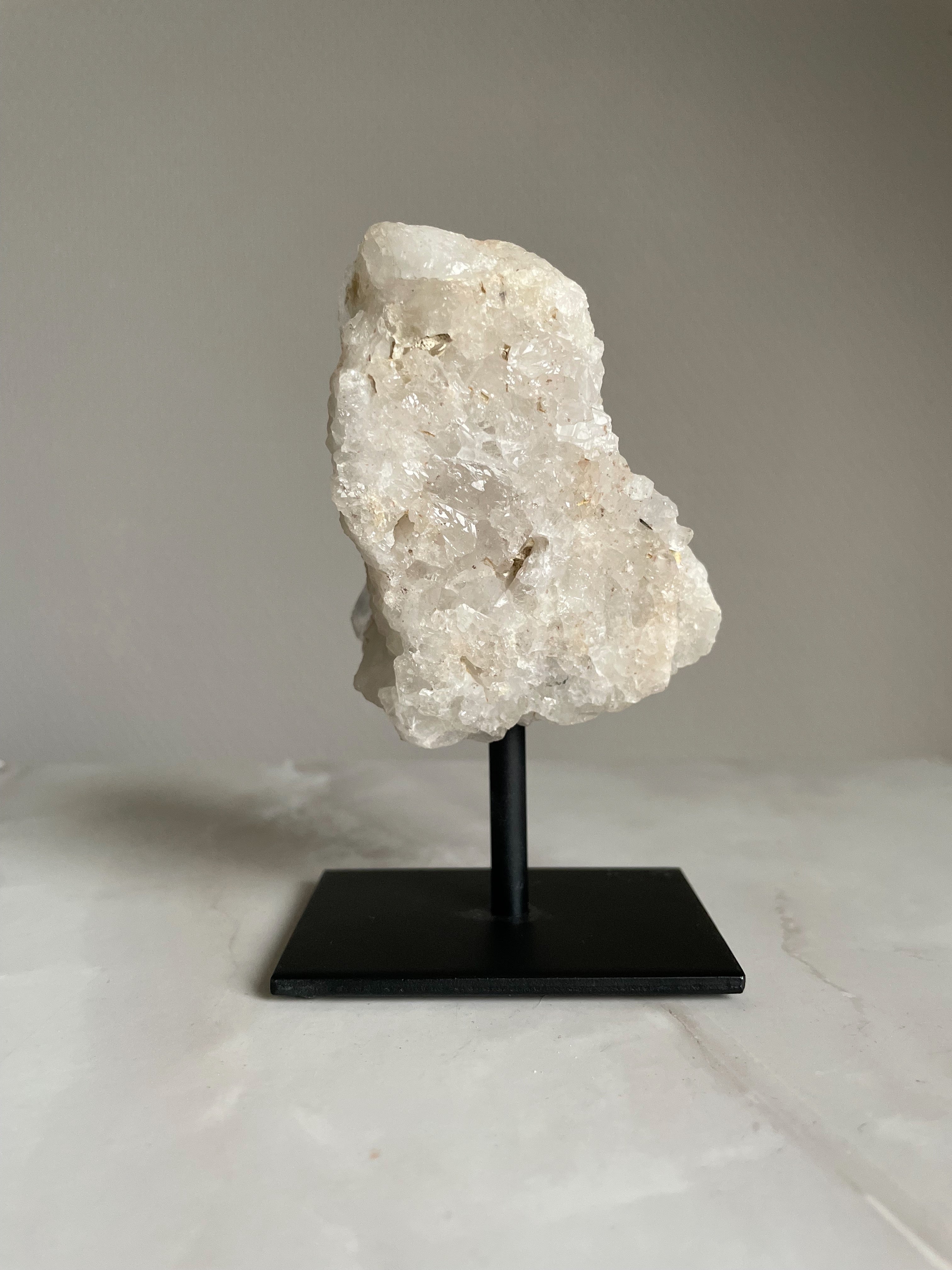 Bergkristal op standaard
