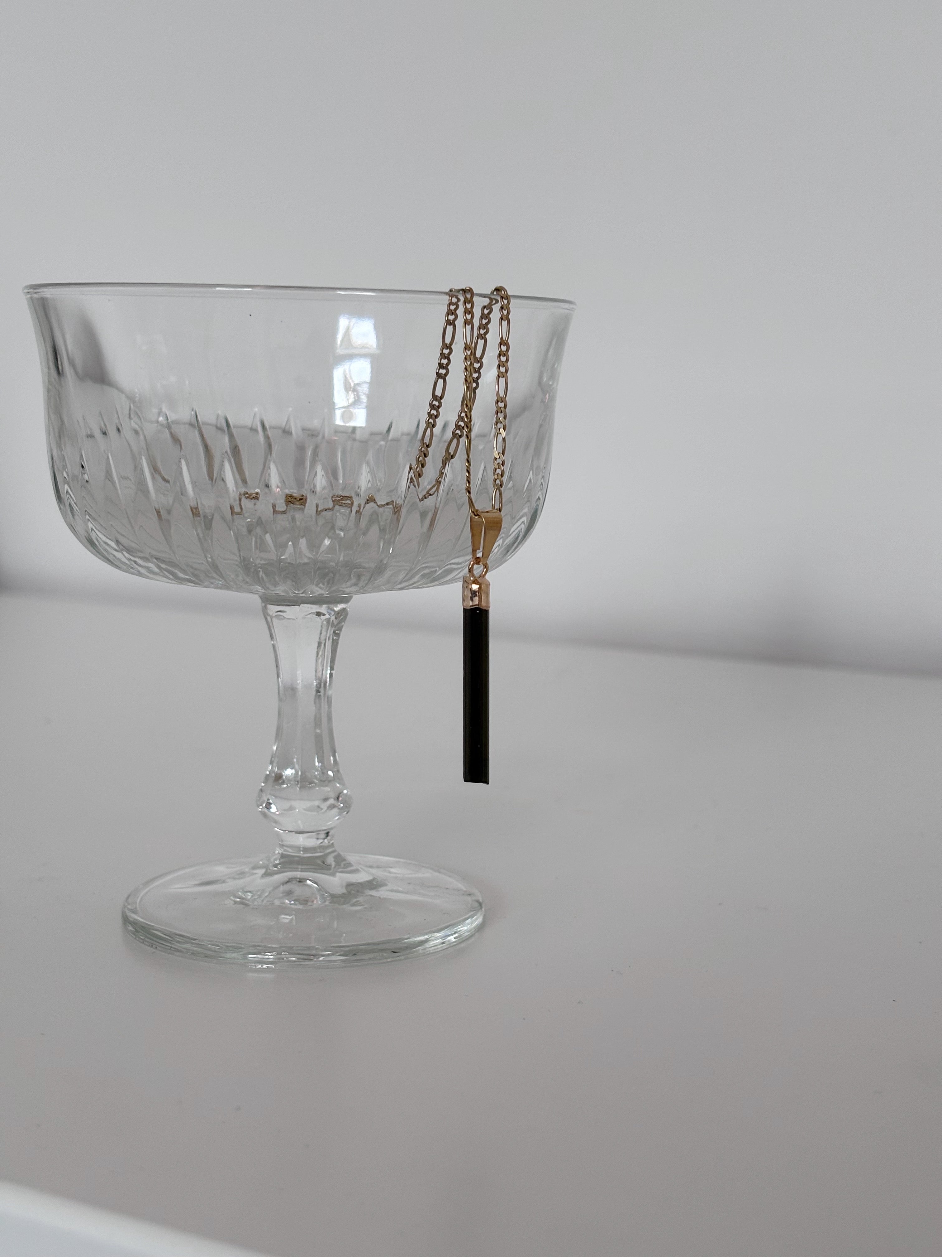 Zwarte Toermalijn hanger goud
