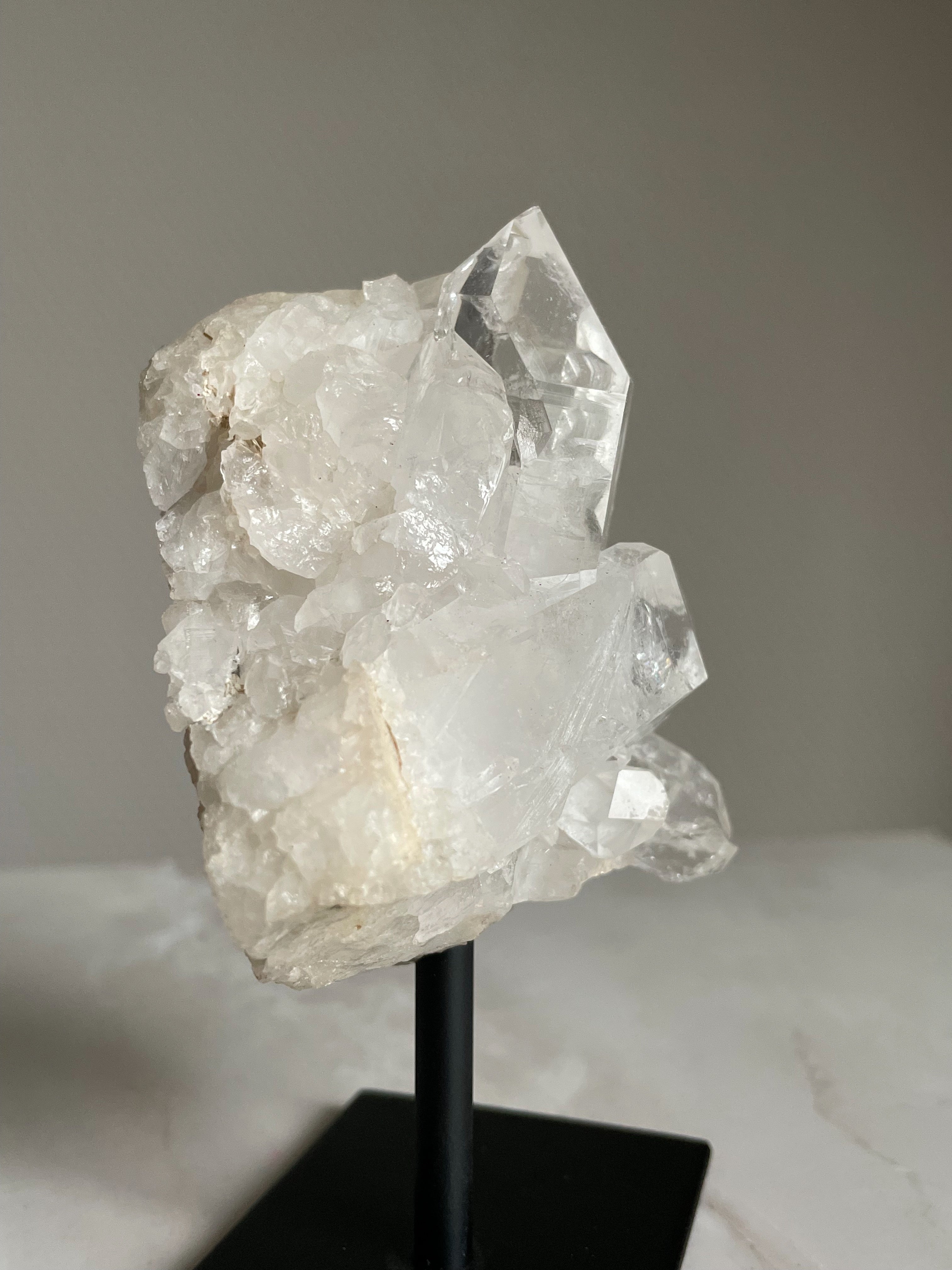 Bergkristal op standaard