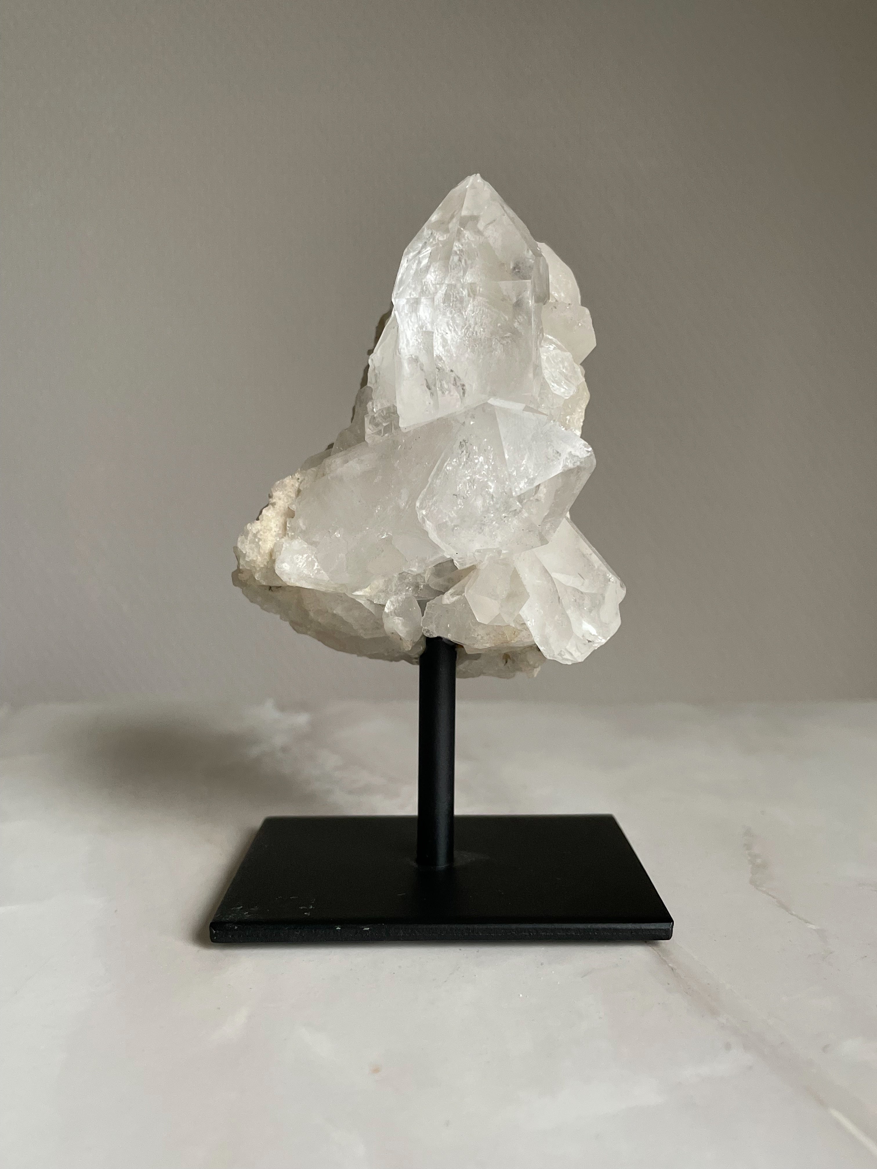 Bergkristal op standaard